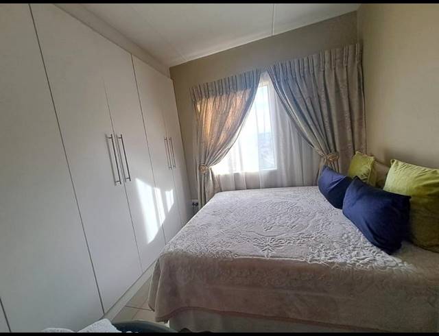 2 BEDROOM PROPERTY TO RENT IN FLEURHOF